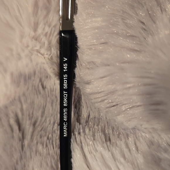 Marc Jacobs Black and Silver Sunglasses Brand New in Case - Picture 9 of 13